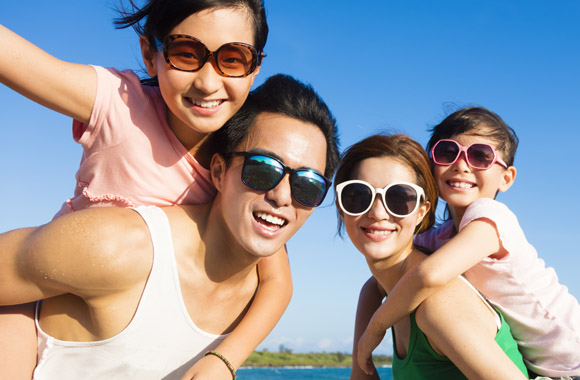 BẢO VỆ MẮT CỦA BẠN TỪ MẶT TRỜI: NHỮNG GÌ BẠN CẦN BIẾT